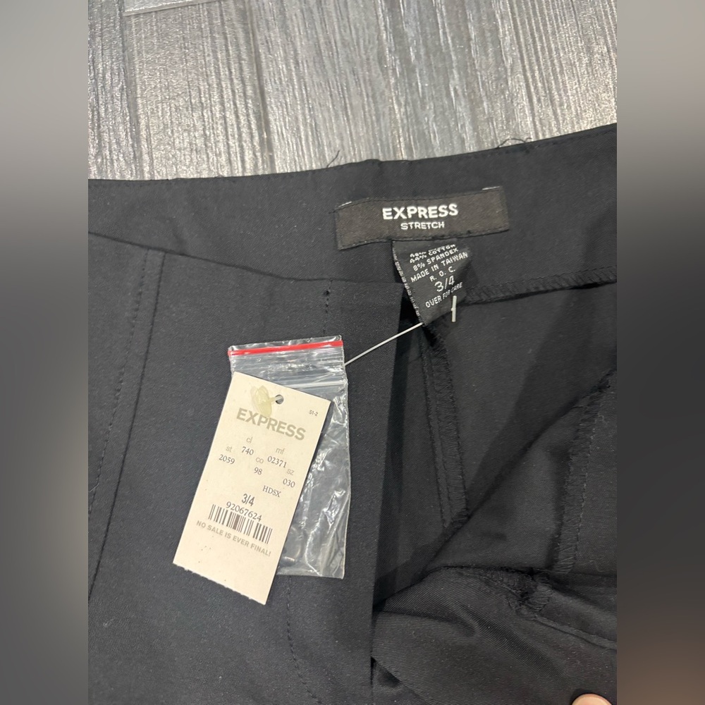 Express Slim leg Black Dress Pants Size:3/4 - Picture 3 of 5